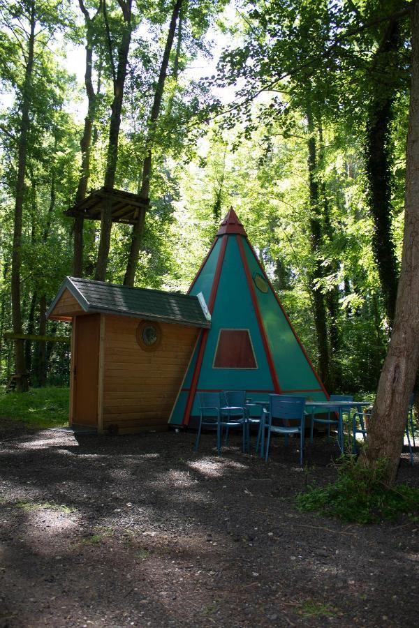 Les Bulles De La Maison Du Rocher Noisy-sur-Ecole Exteriör bild